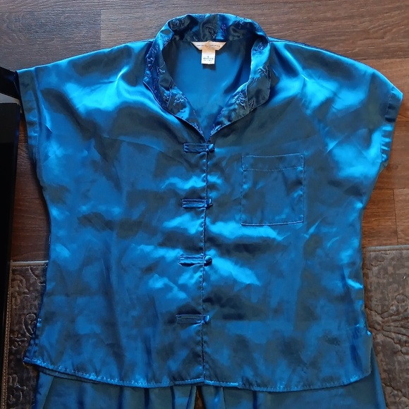 Private Lexuries 100% polyester pajama set - Picture 2 of 6